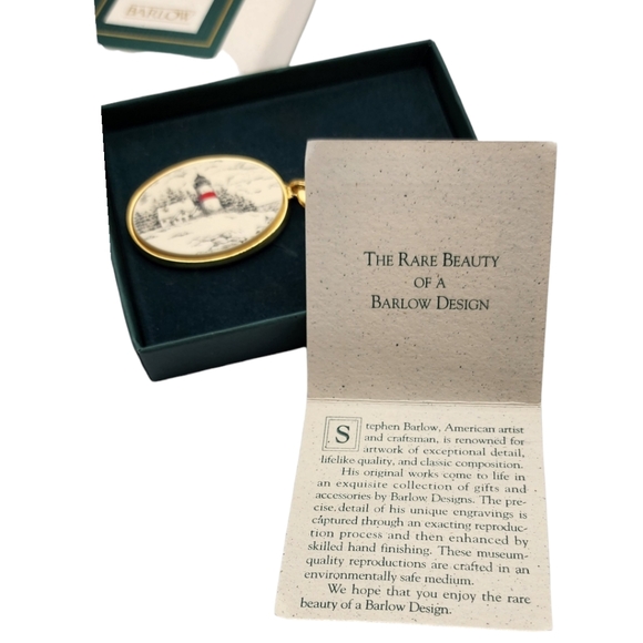 NIB Barlow Key Chain Lighthouse by the Sea - New In Box - Picture 3 of 4